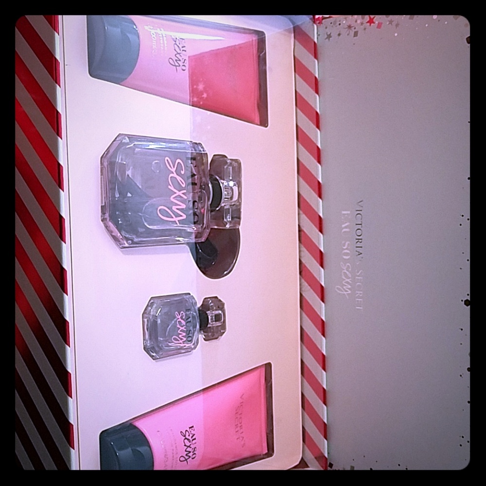 Victoria Secret EAU SO SEXY gift set brand new